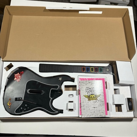 Guitar Hero Aerosmith PS2 Bundle w/ Guitar & Dongle Tested Works CIB NO GAME - Picture 2 of 11